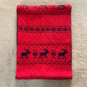 Abercrombie & Fitch scarf